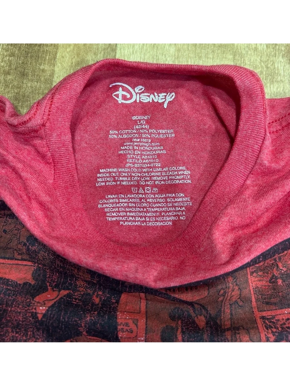 Disney Original Mickey 1928 Red Graphic T-Shirt Large